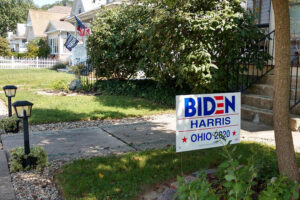Biden Harris 2020 Ohio Sign in yard