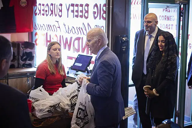 Biden and Fetterman getting a sandwich together.
